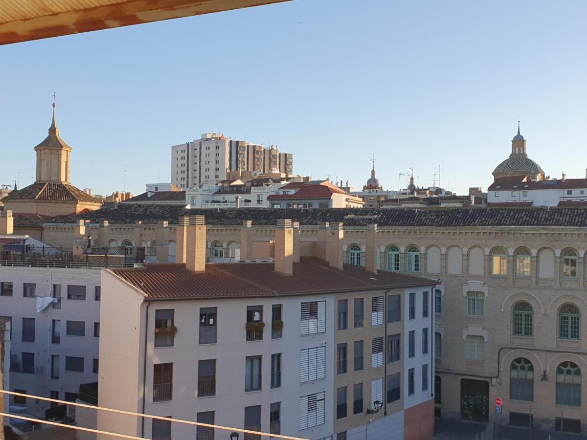 Atico Muy Luminoso Con Parking, Appartement Zaragoza Buitenkant foto